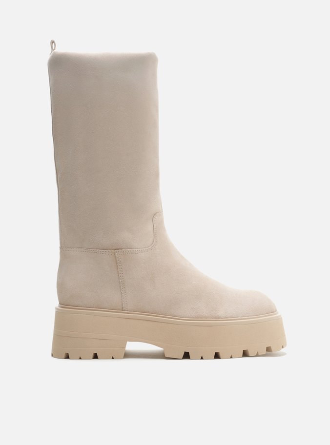 Bota Nude Camurça Cano Médio Tratorada Riley