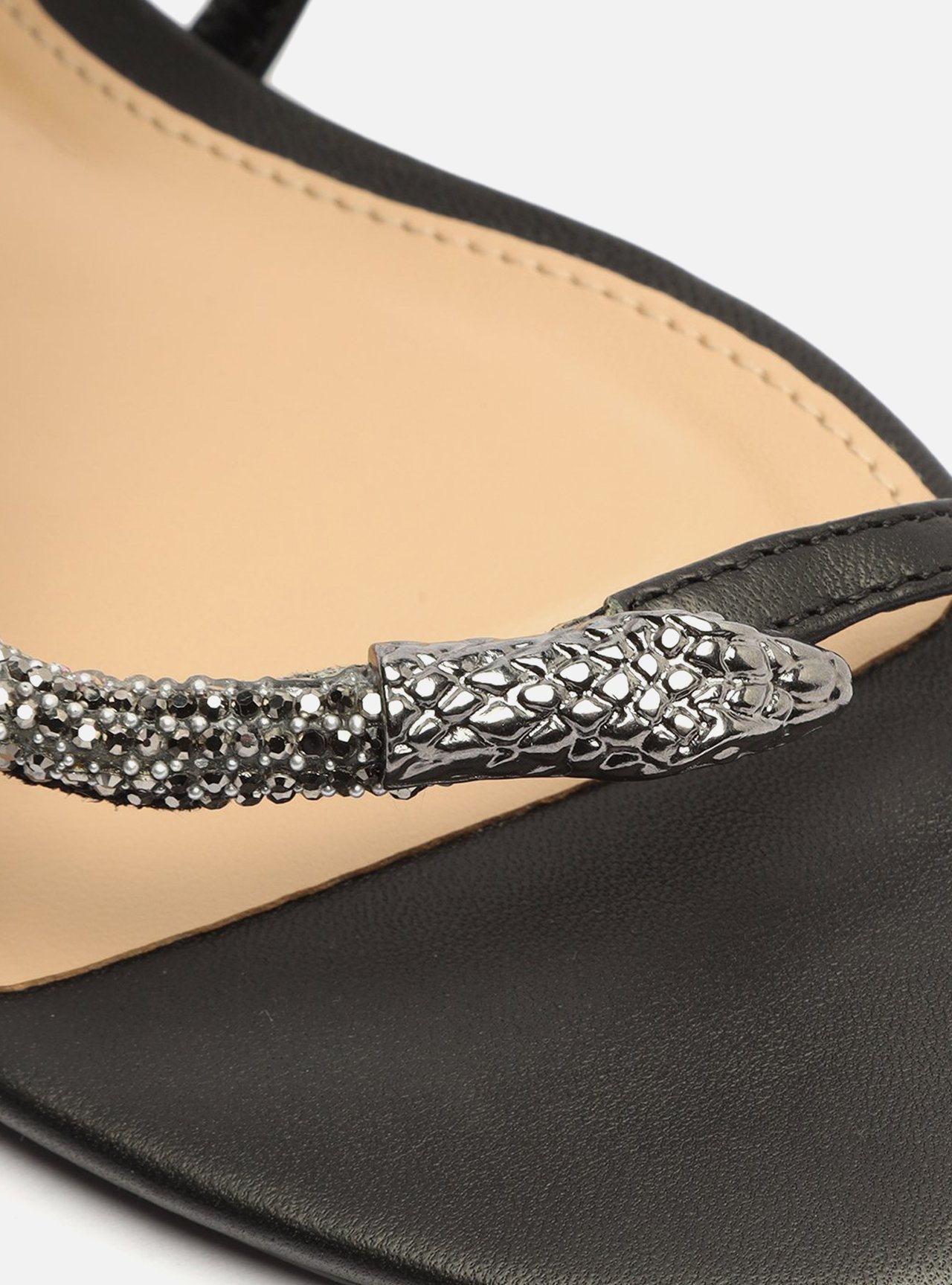 Sand lia Rasteira Preta Snake Strass Arezzo