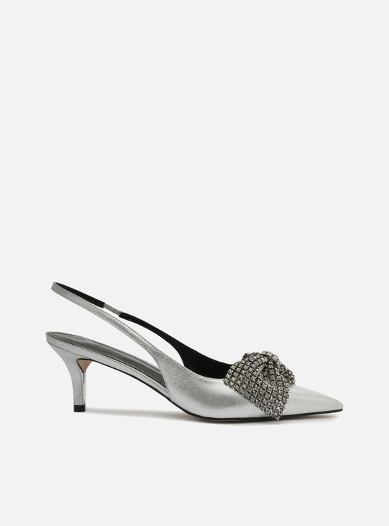 Scarpin Prata Couro Salto Médio Slingback Laço