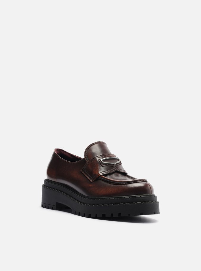 Mocassim Marrom Grape Couro Tratorado Tira Metal