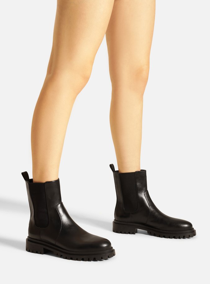 Bota Preta Couro Cano Curto Tratorada Elástico