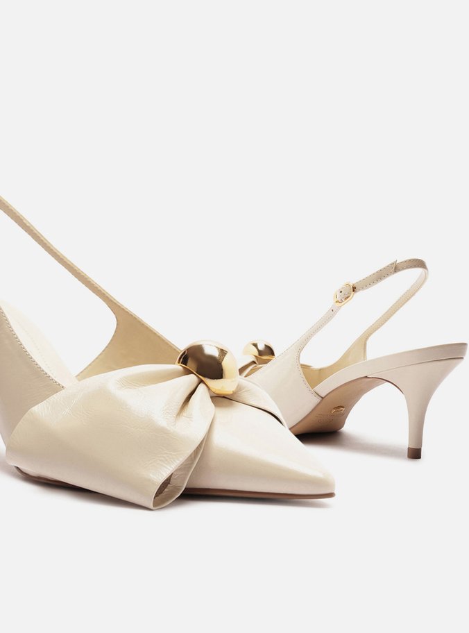 Scarpin Branco Couro Slingback Laço Metal