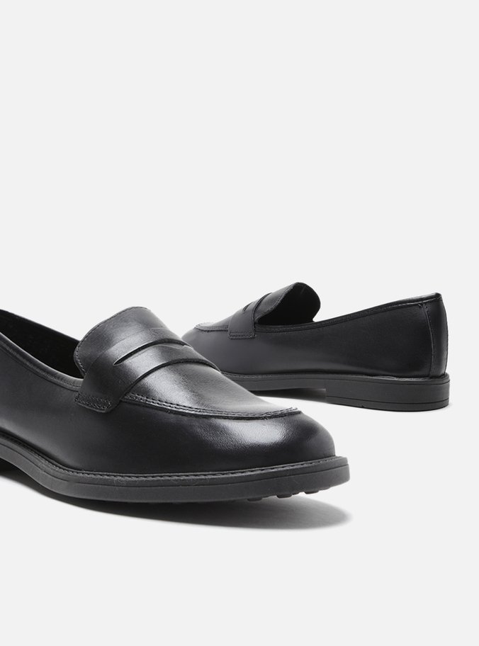 Mocassim Preto Couro Bico Redondo Básico Easy