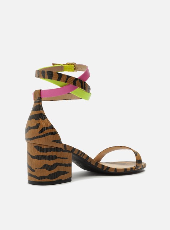 Sandália Animal Print Salto Bloco Tira Superior