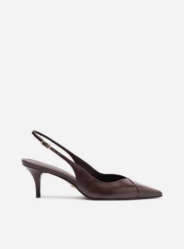 Scarpin Marrom Couro Salto Kitten Slingback