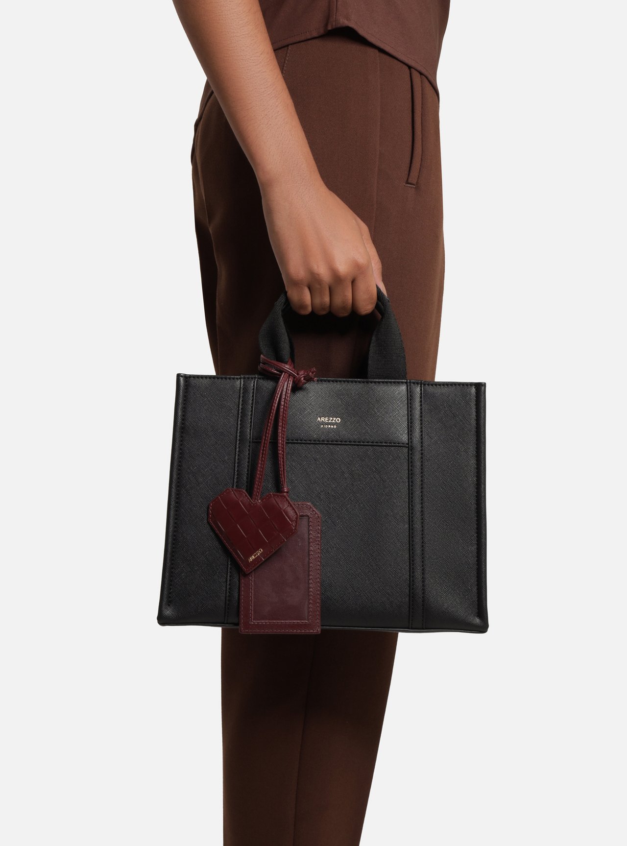 Acessório Bag Charm Vermelho Couro Tressê Coração — foto 8