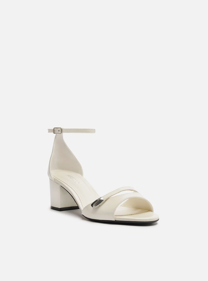 Sandália Off-White Salto Médio Bloco