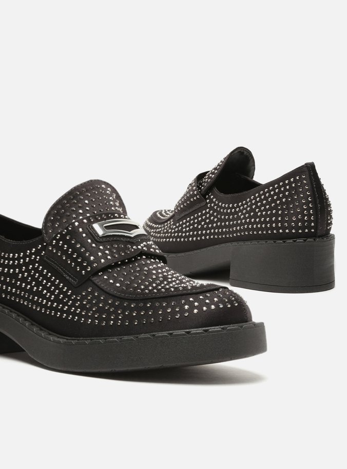 Mocassim Preto Cetim Strass Bico Redondo