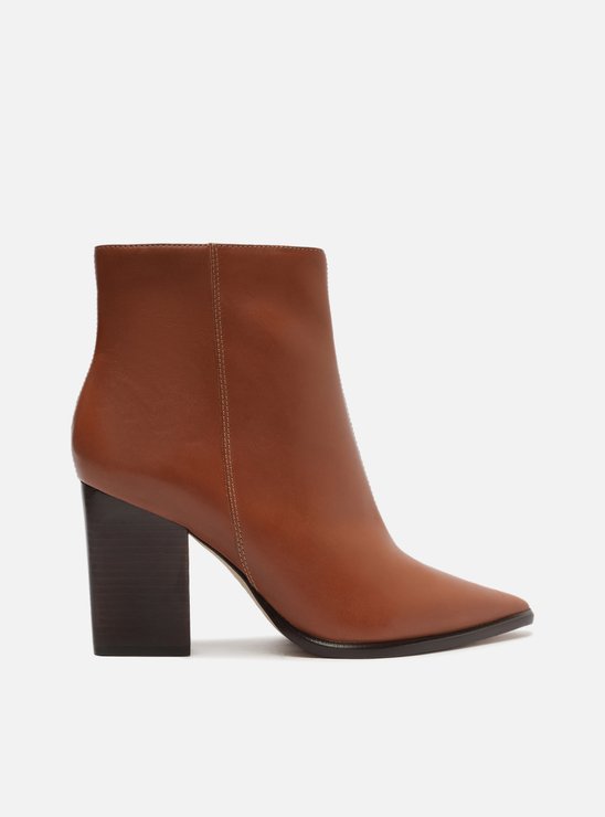 Bota Marrom Cano Médio Bico Fino
