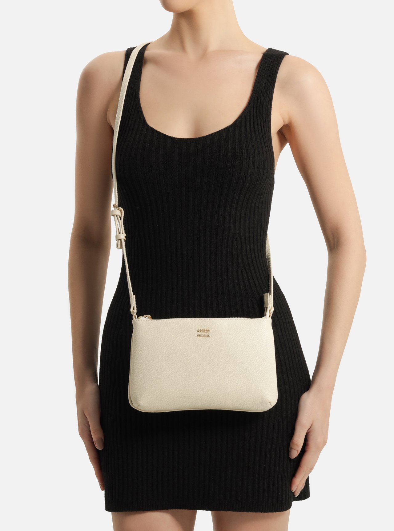 Bolsa Tiracolo Branca Morgana Pequena — foto 6