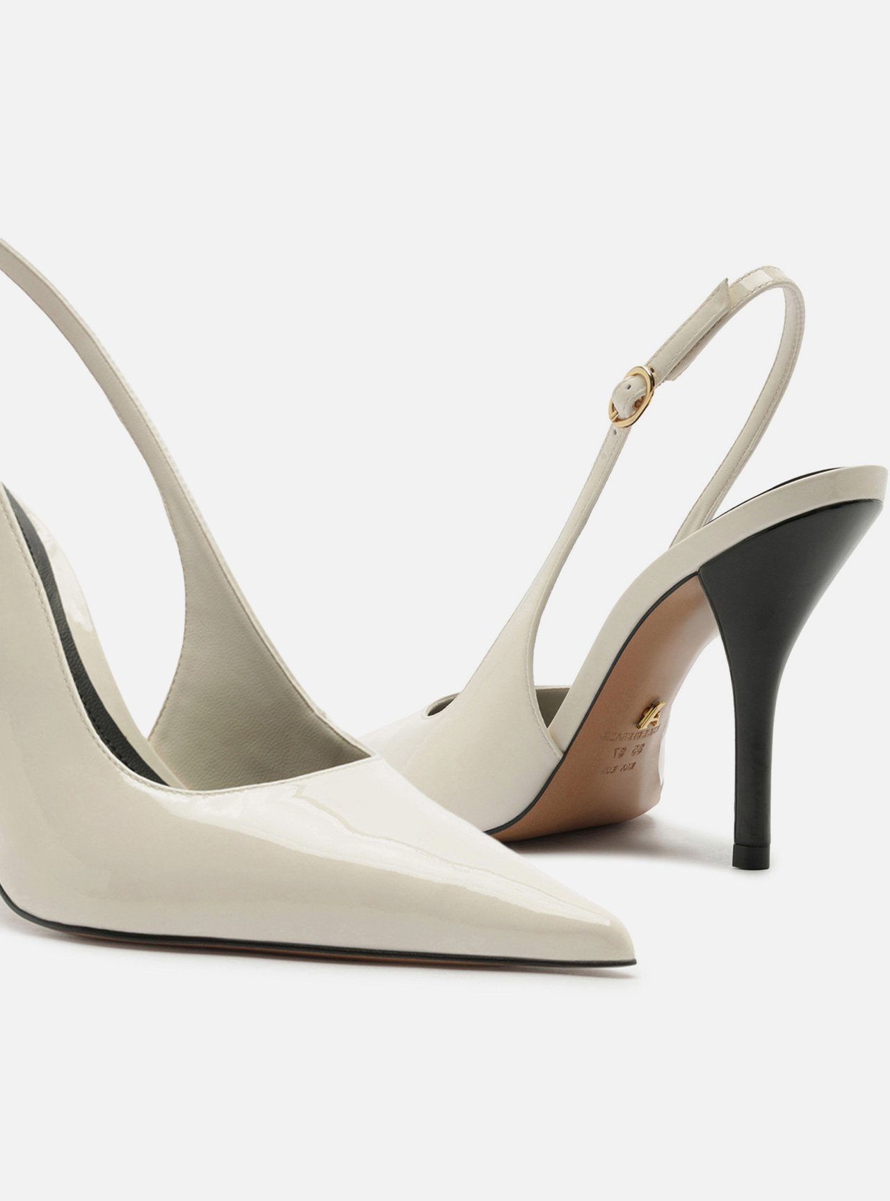 Scarpin Branco Salto Fino Fivela Slingback — foto 4