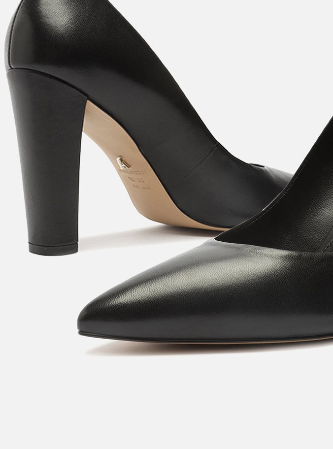 Scarpin Preto Salto Bloco