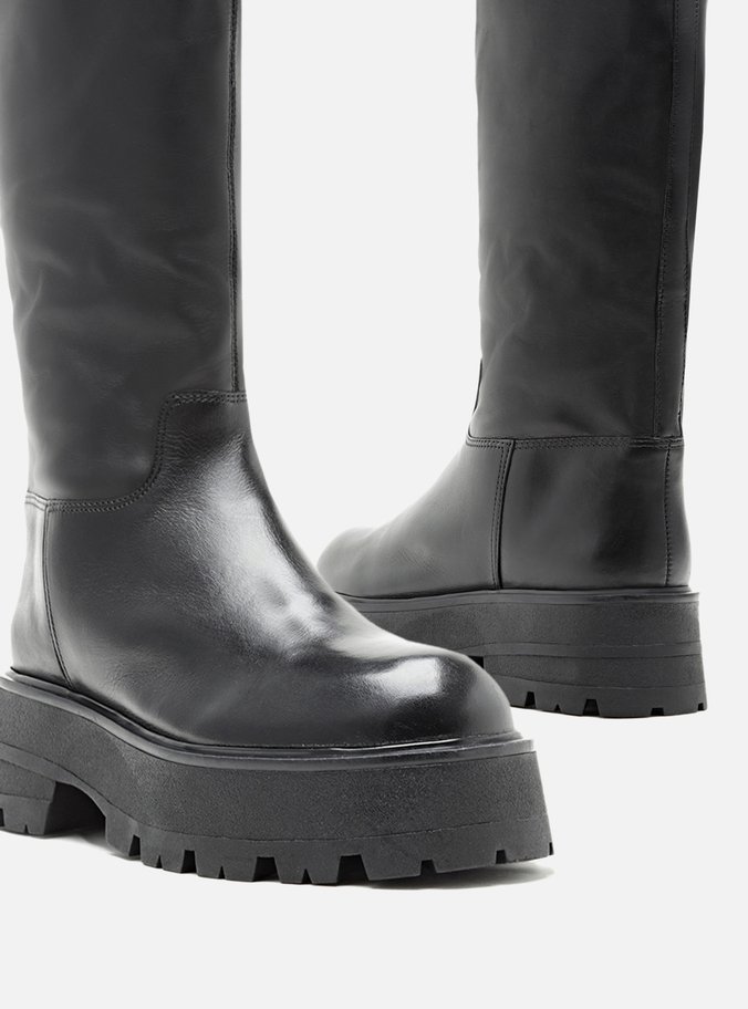 Bota Preta Couro Cano Médio Tratorada Riley