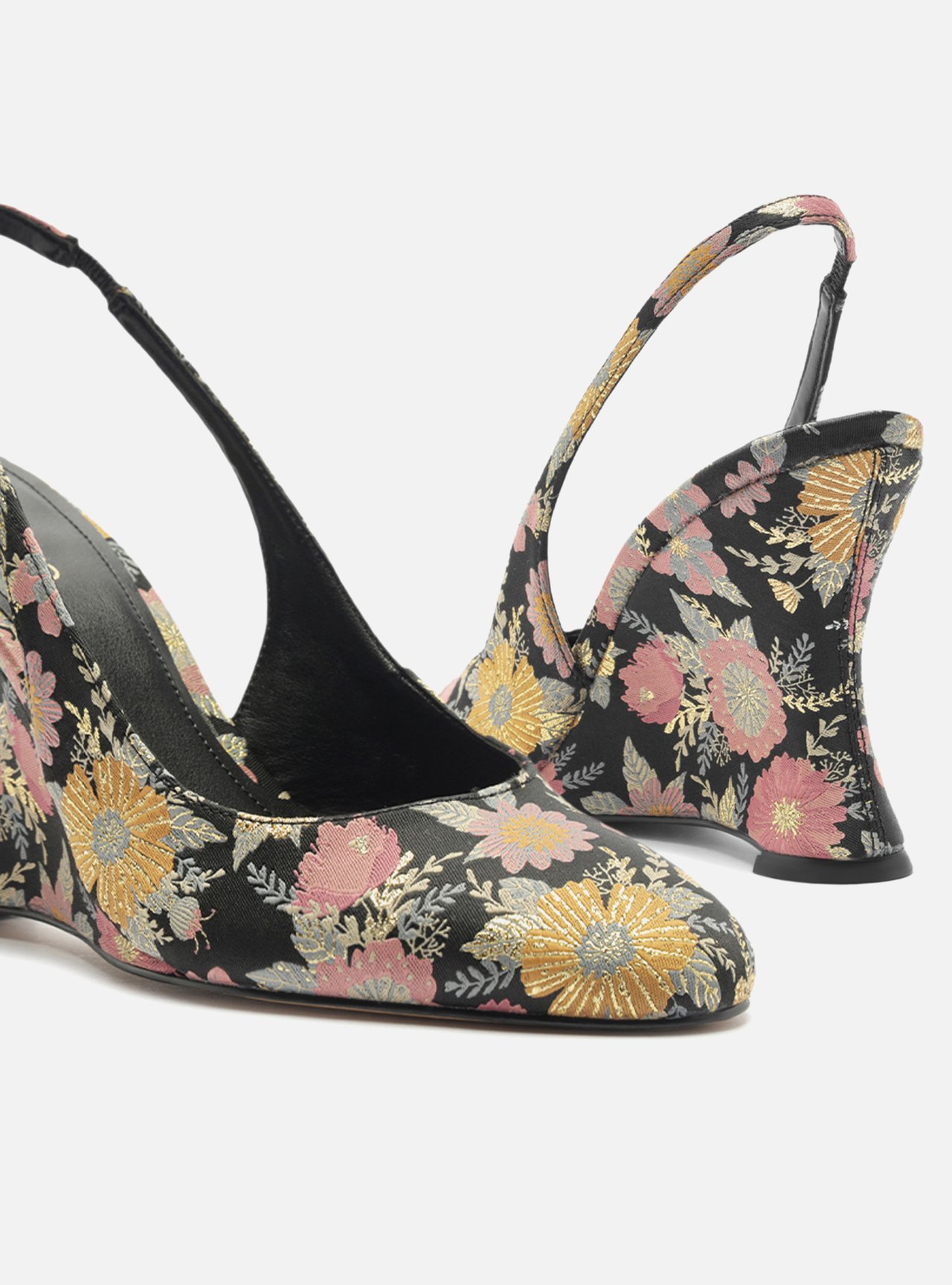 Scarpin Preto Estampa Salto Anabela Slingback — foto 4