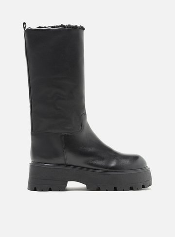 Bota Preta Couro Cano Médio Tratorada Riley