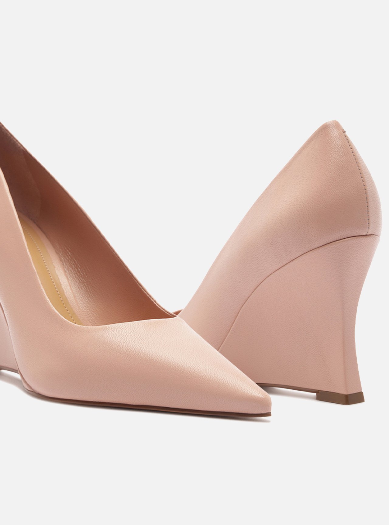 Scarpin Rosa Soft Couro Salto Anabela Bico Fino — foto 4