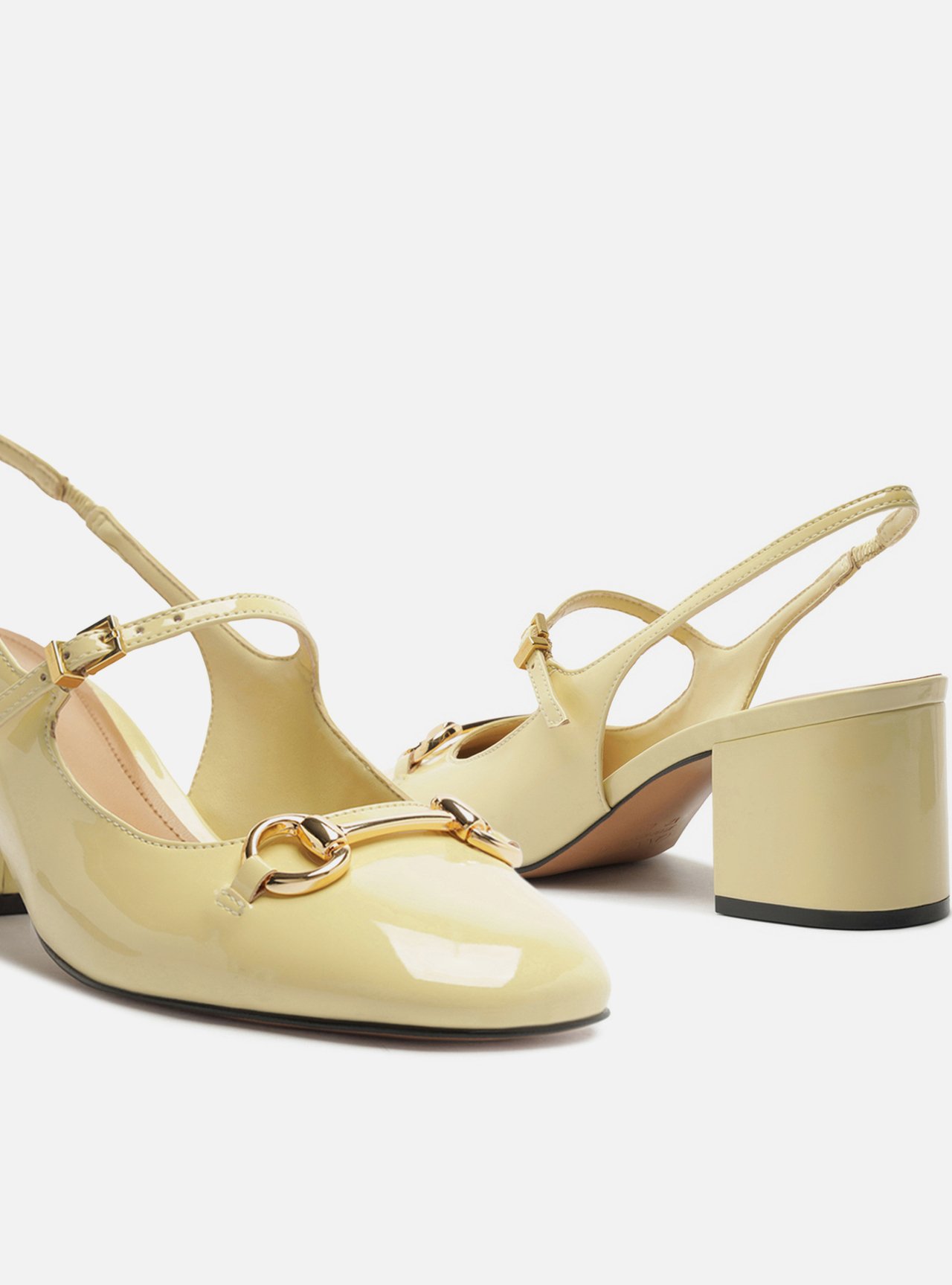 Scarpin Amarelo Verniz Salto Bloco Bridão Slingback — foto 4