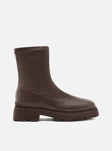 Bota Marrom Salto Tratorado