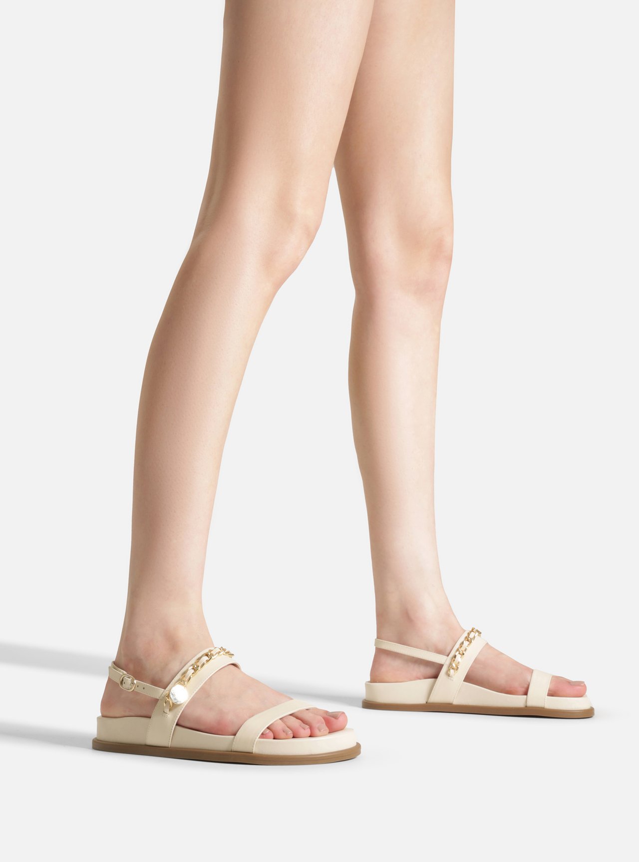Sandália Papete Off White Couro Corrente Charm — foto 6
