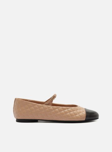 Arezzo — Sapatilha Nude Cap Toe Bico Redondo Fivela Matelassê