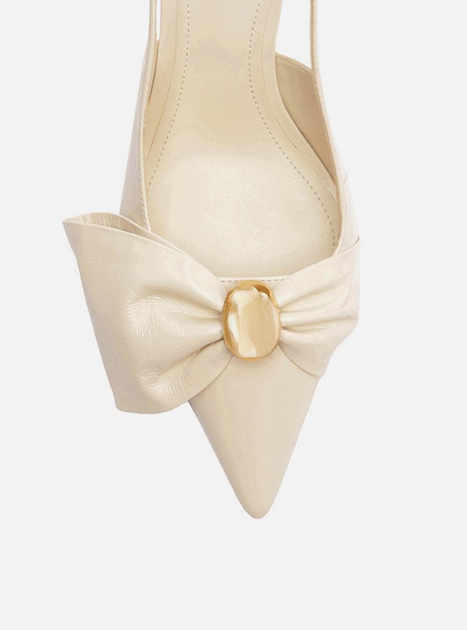 Scarpin Branco Couro Slingback Laço Metal
