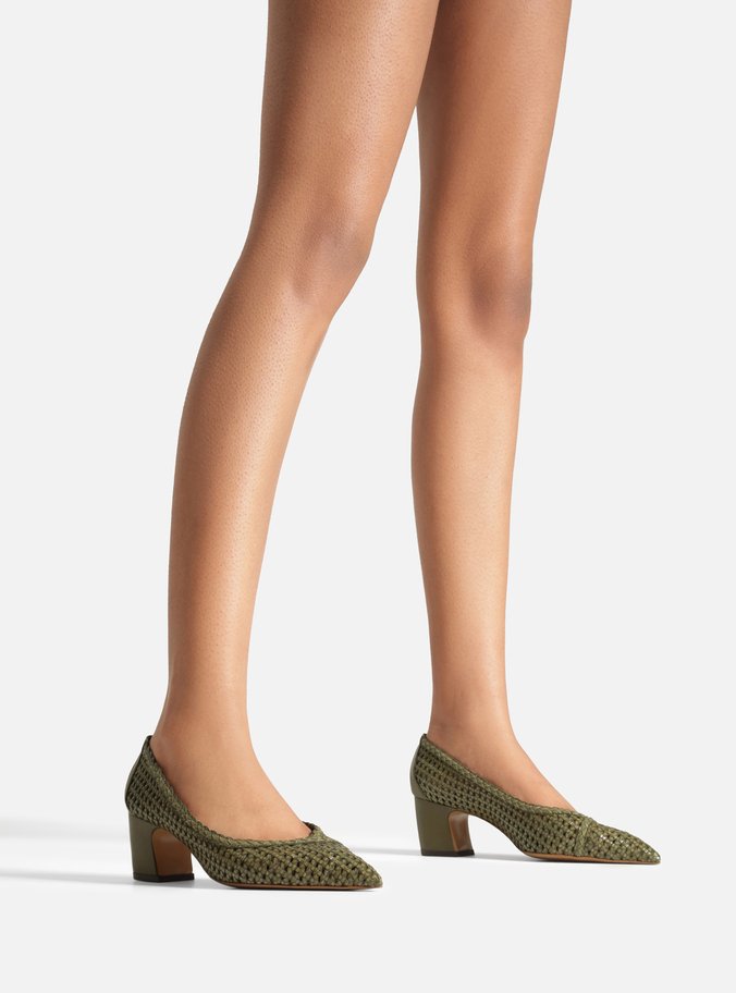 Scarpin Verde Trançado Salto Médio Bloco