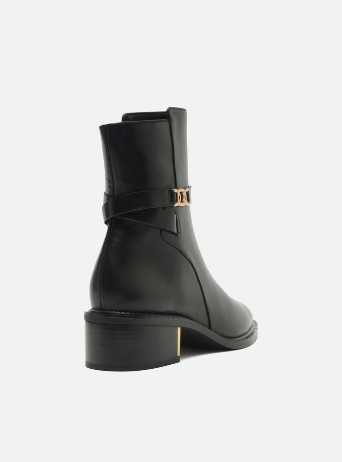 Bota Preta Couro Cano Curto Tira Metal