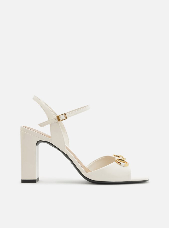 Sandália Branca Verniz Salto Bloco Slingback Bridão