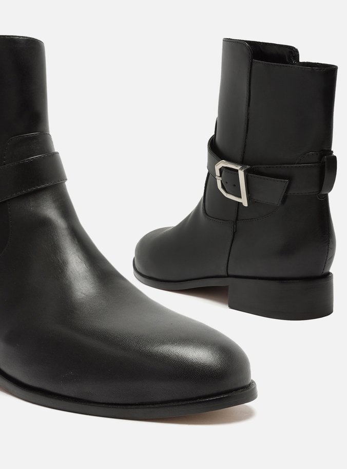 Bota Preta Couro Cano Curto Savannah