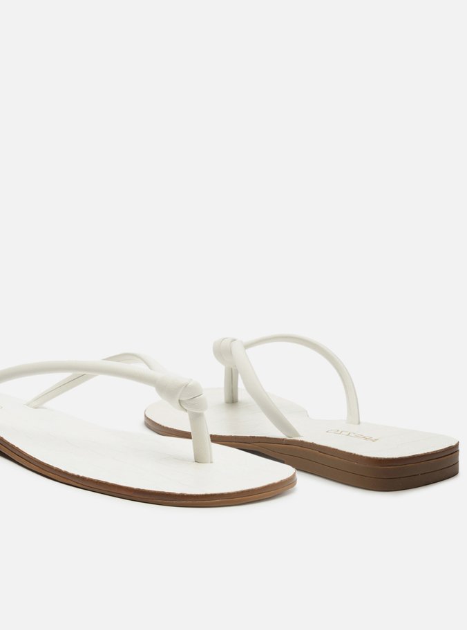 Rasteira Branca Tiras Flip Flop