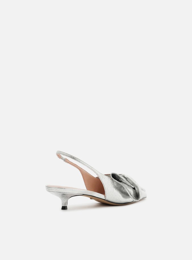 Scarpin Prata Couro Laço Nó Slingback