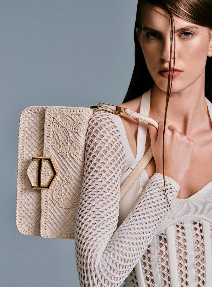 Bolsa Tiracolo Off White Couro A001 Média Bordado