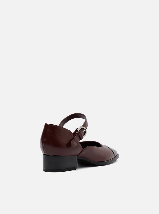 Sapato Boneca Vermelho Couro Bloco Cap Toe