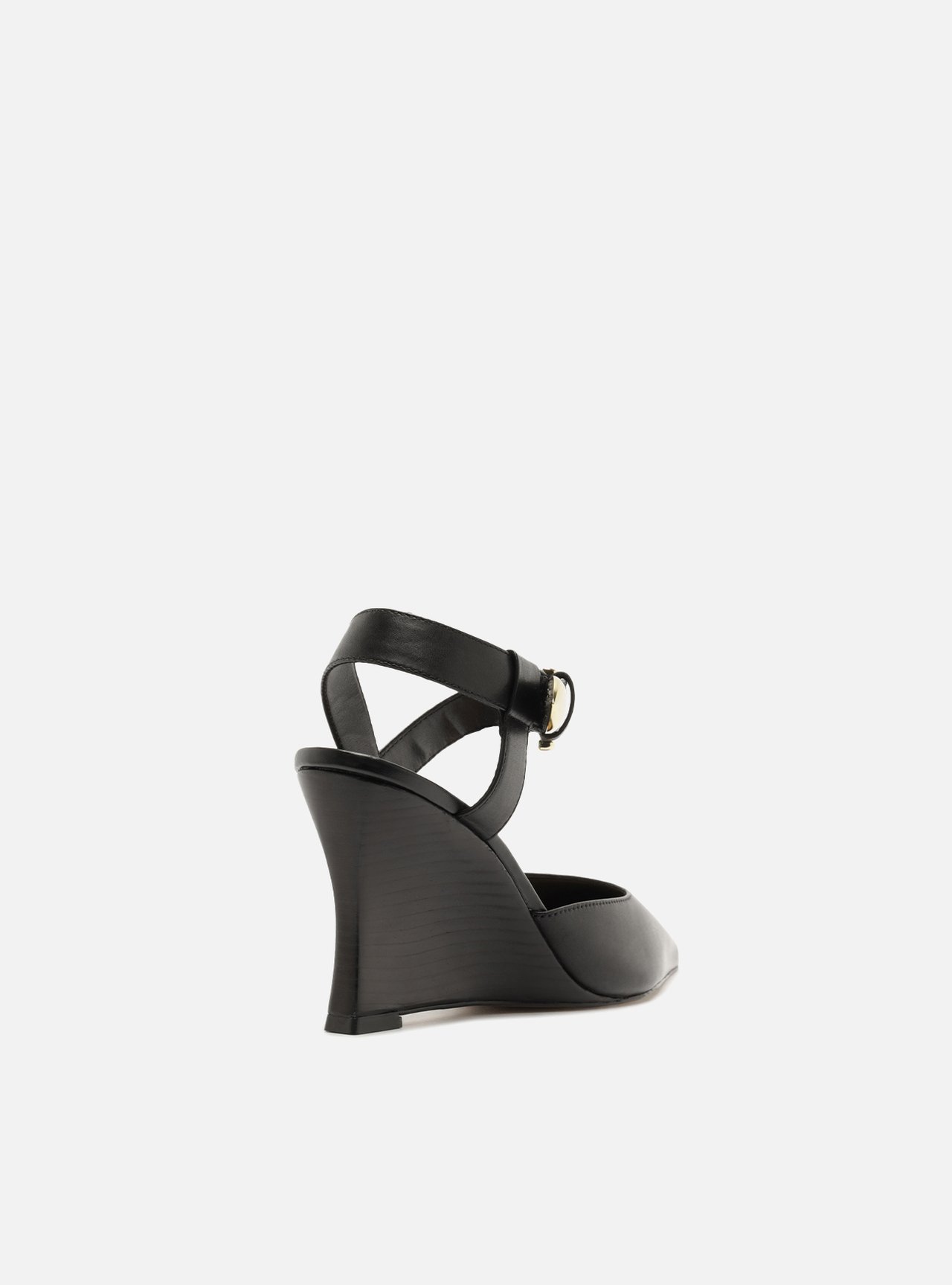 Scarpin Preto Couro Anabela Tiras Fivela — foto 3
