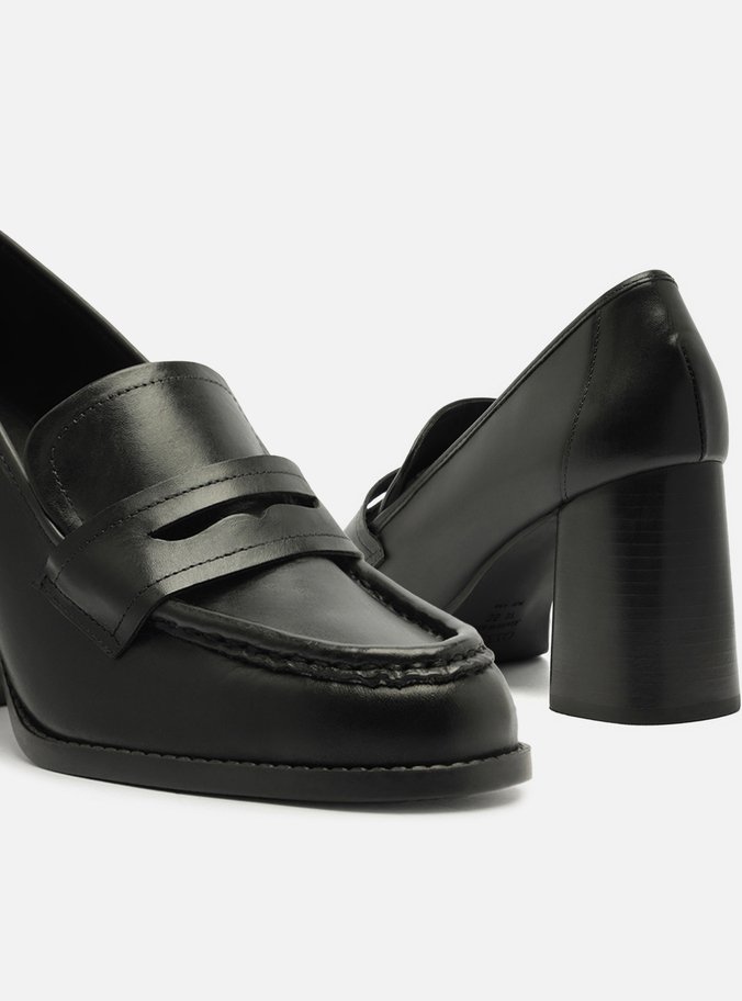 Loafer Preto Couro Salto Bloco Tira