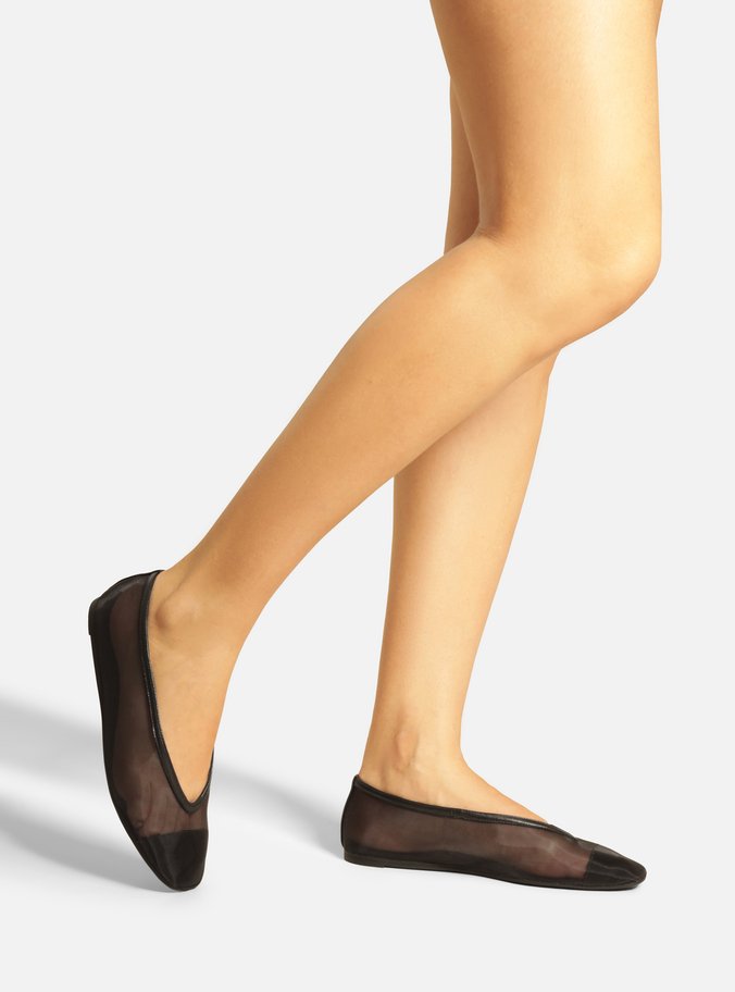Sapatilha Preta Tela Cap Toe