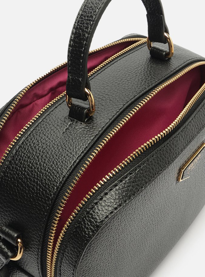 Bolsa Tiracolo Preta Média Detalhe Metal