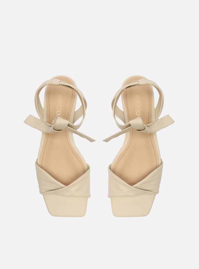 Sandália Off-White Couro Rasteira Lace Up