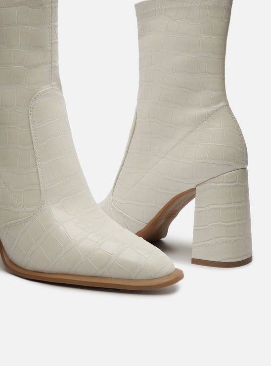 Bota Branca Croco Cano Médio Salto Bloco