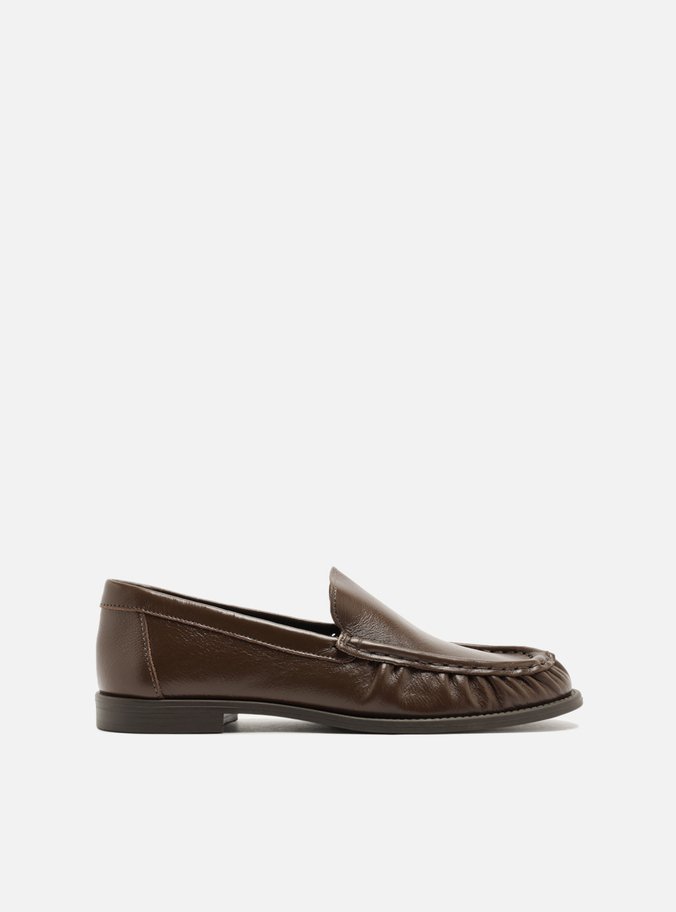 Mocassim Marrom Couro Bico Redondo Costura