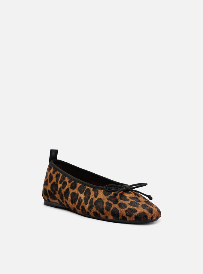 Sapatilha Animal Print Bico Redondo Laço