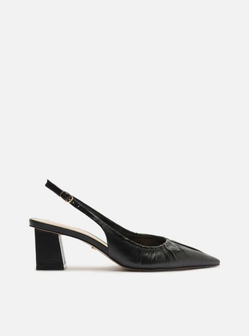 Scarpin Preto Couro Salto Médio Slingback