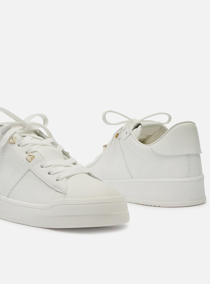 Tênis Branco Couro Detalhe Lateral