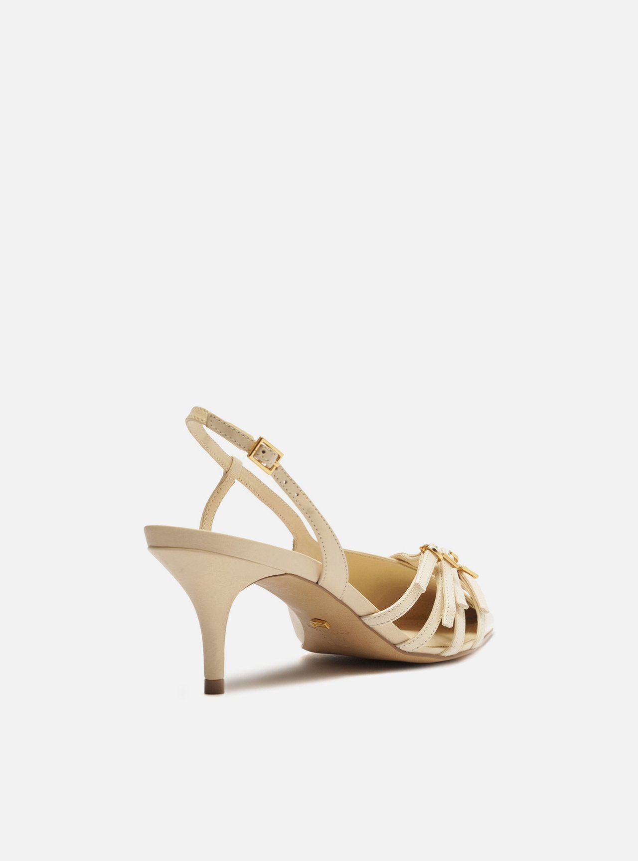 Scarpin Off-White Couro Salto Kitten Tiras Fivelas — foto 3