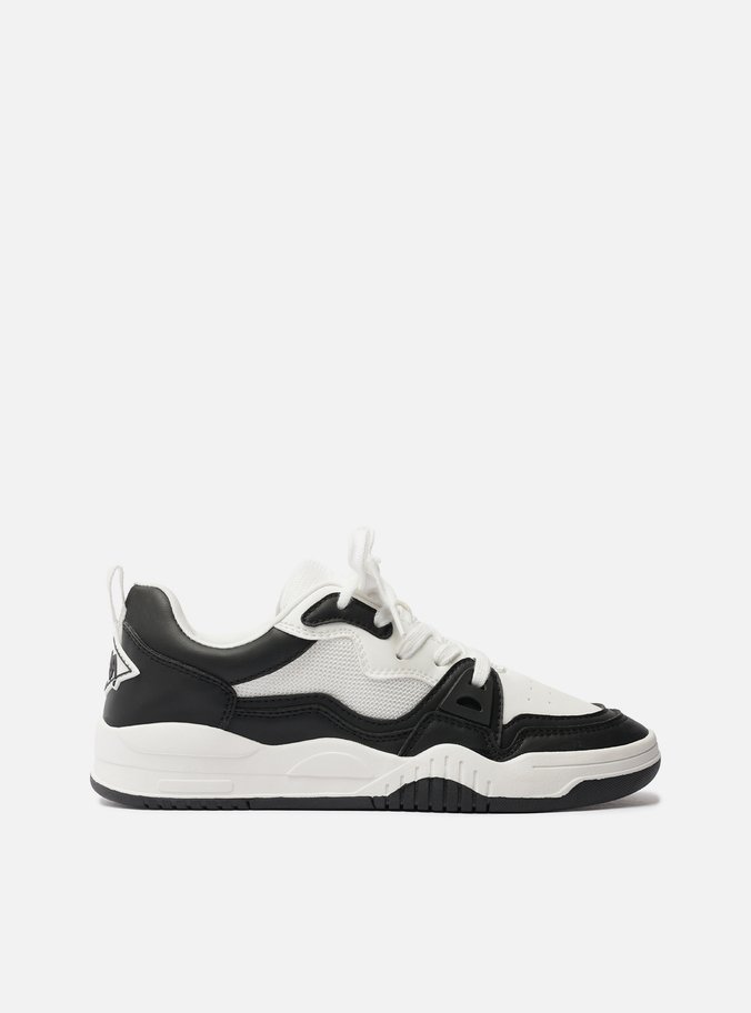 Tênis Branco Multimaterial Amarração Street Preto | Arezzo