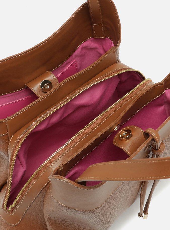 Bolsa Hobo Marrom Grande Bag Charm