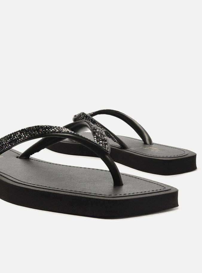 Chinelo de Dedo Preto Strass Square