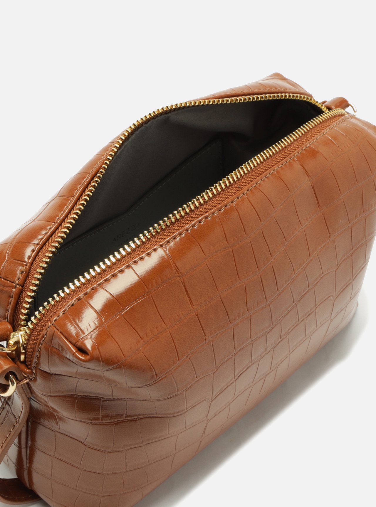 Bolsa Tiracolo Marrom Pequena Croco Placa Dourada — foto 4