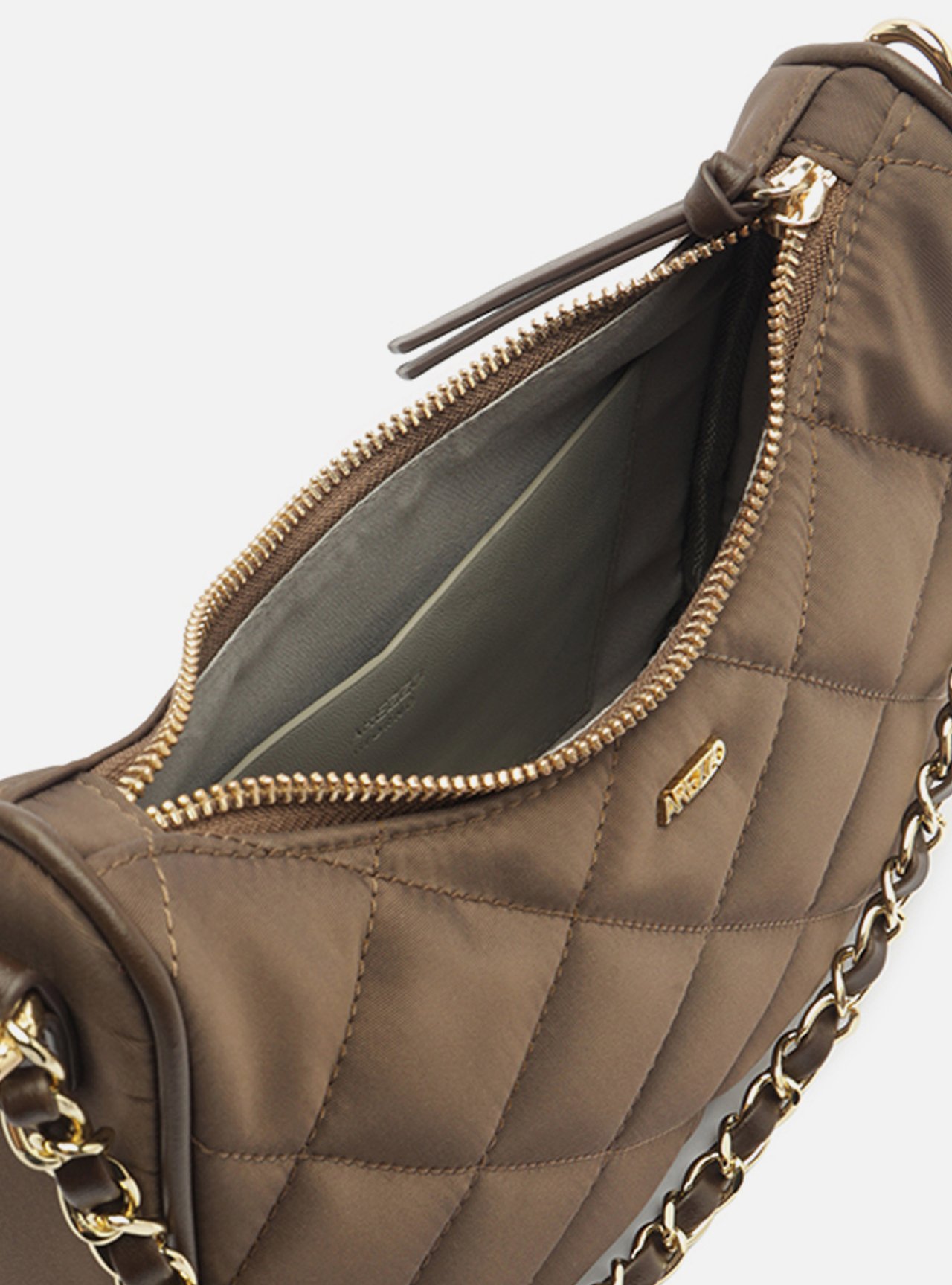 Bolsa Tiracolo Marrom Matelassê Pequena Corrente — foto 4