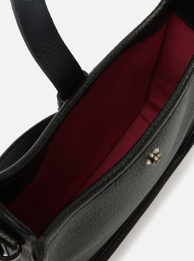 Bolsa Tiracolo Preta Média Logo Perfurado